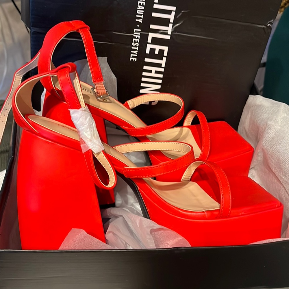 PLT chunky red platform heels 👠🔥🔥